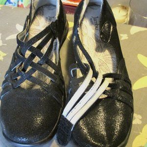 Jambu Black Montana Flats size 9M
